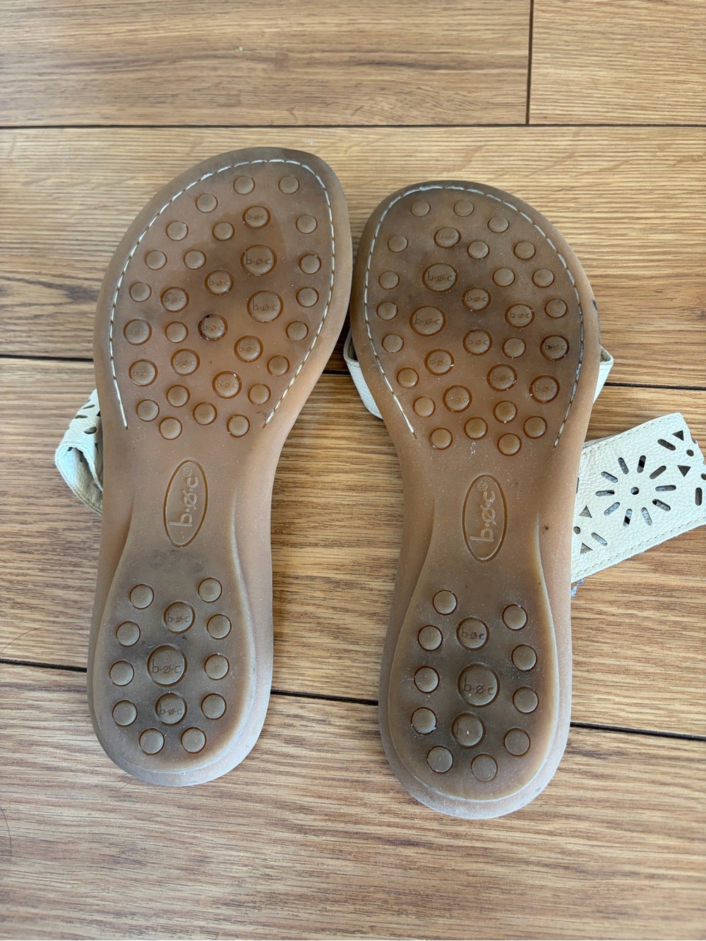 b.o.c. Cream Laser-Cut Strap Toe-Loop Slide Sandals - Picture 7 of 7